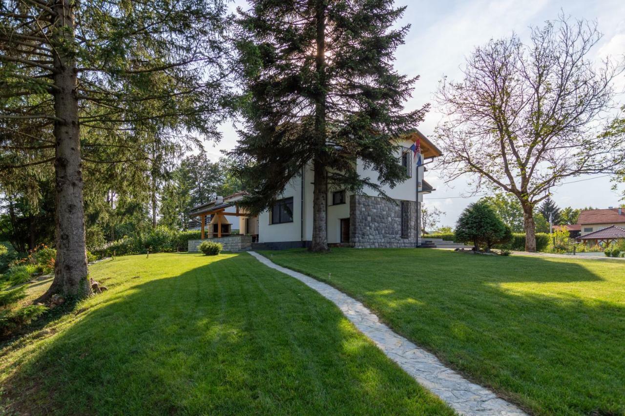 Pampas Apartments Mreznica Duga Resa Exterior photo